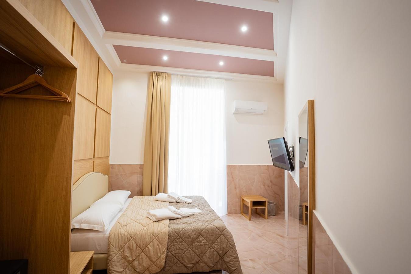 Affittacamere P.c. Boutique H. Lifestyle, Centro, By Clapa Group Dislocated Hospitality Napoli